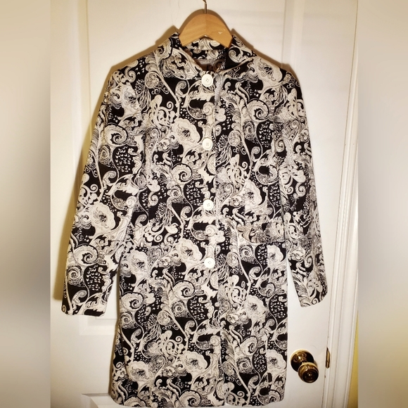 Deane & white- Small- black and white paisley patterned trench coat - Picture 2 of 14